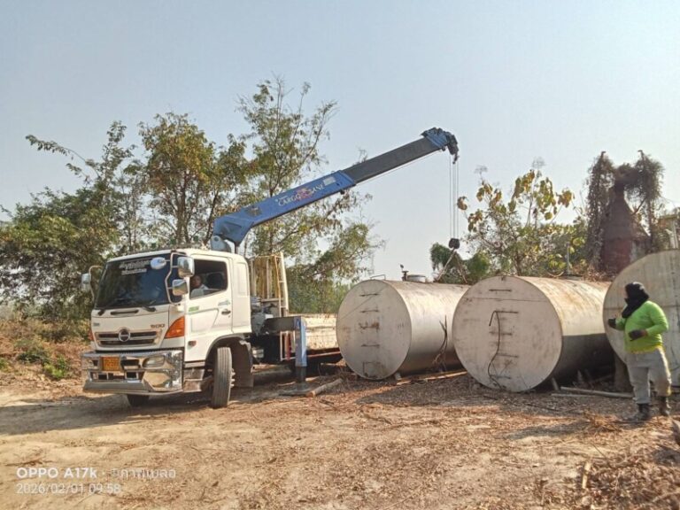 รถยกแม่วงก์